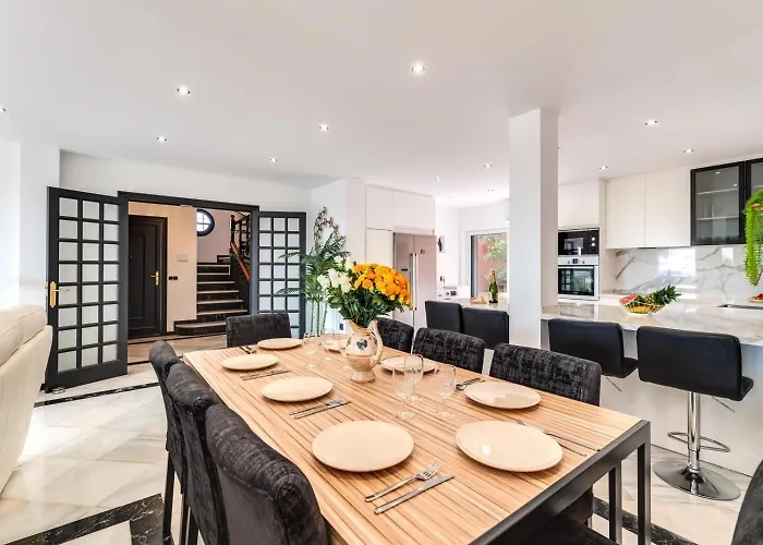 Βίλα Nina Μαρμπέλλα